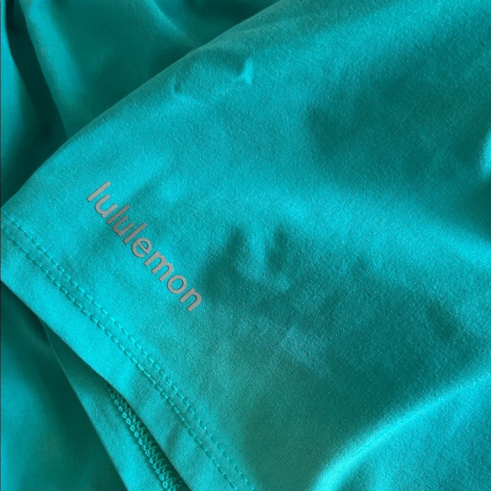 lululemon athletica Turquoise Pace Crush shorts - Picture 4 of 4